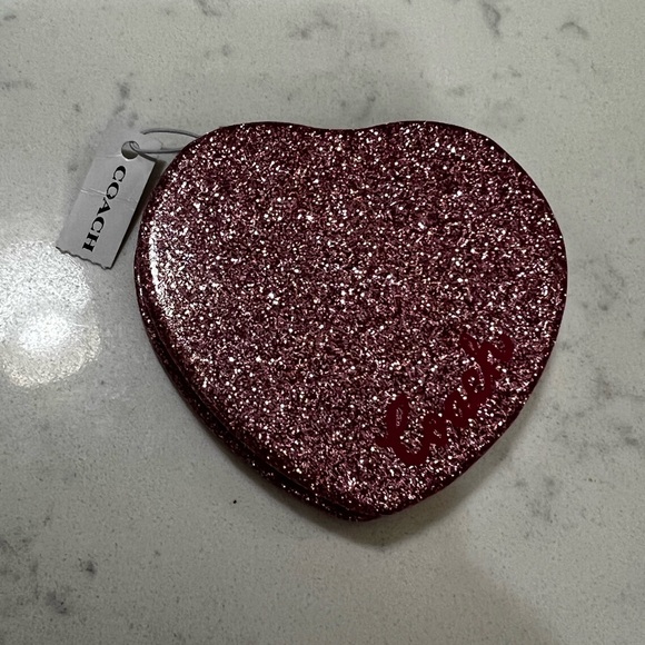 Coach Pink Glitter Heart Clutch - Picture 4 of 11